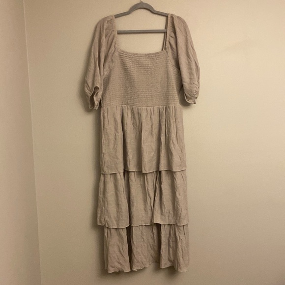 J Gee Neutral Smocked Tierd Midi Dress size 3x - Picture 1 of 7